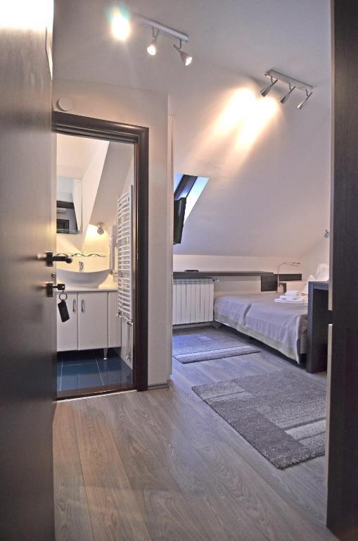 Garni Hotel King Kragujevac Oda fotoğraf
